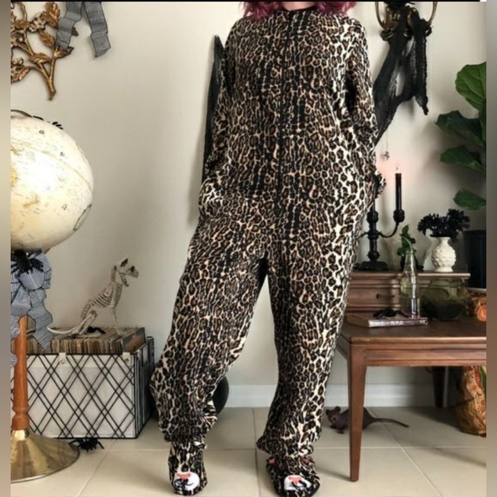 Nick & Nora One-piece Pajama Full-body Adult Footed Leopard Animal Print Size XL